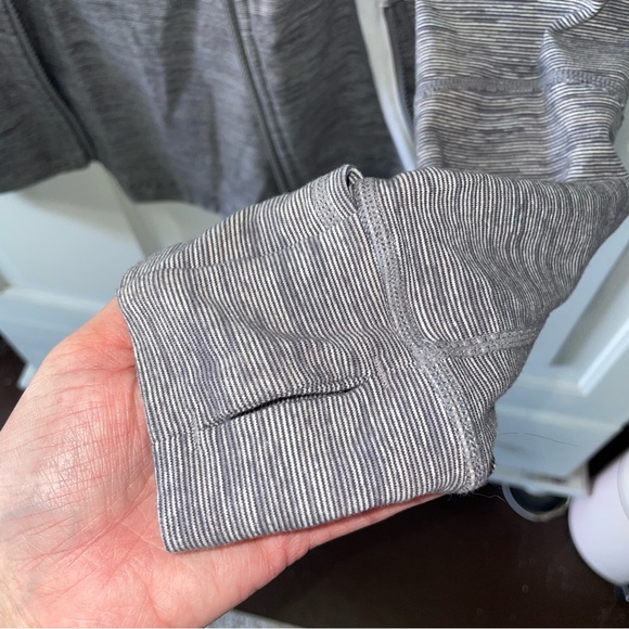 lululemon athletica Gray and White Jacket - Picture 10 of 11